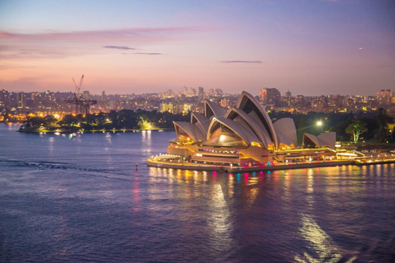 Travel to Australia with a Conecty prepaid SIM or eSIM